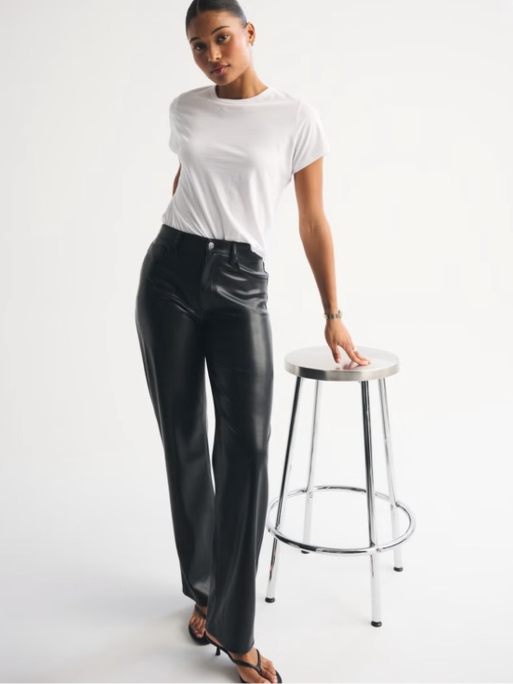 Abercrombie The ‘90s Relaxed Jean Ultra High Rise Leather Pants — 31L